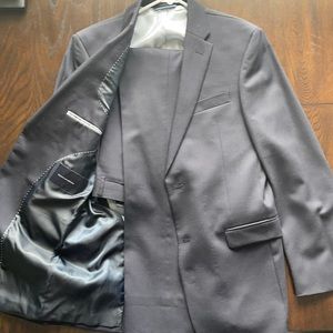 Beautiful Tommy Hilfiger dark navy suit!